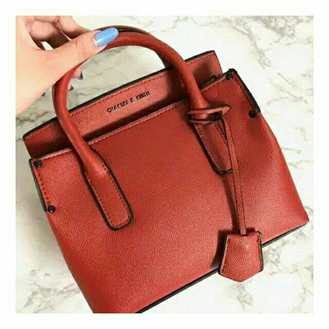 (Preloved/second)
Tas wanita CK/C&K/Charles n keith/Charles&keith orange hand bag/slempang/selempang