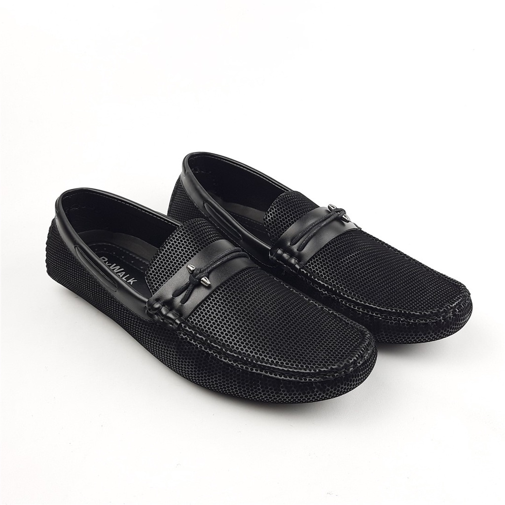 Sepatu slip on casual pria By Walk CMS.29 39-43