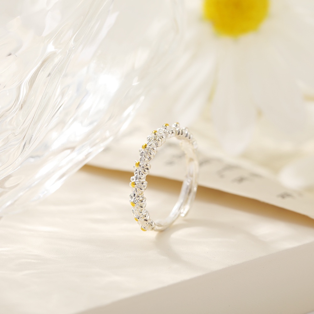 Cincin Bunga Daisy Kecil yang Dapat Disesuaikan Cincin Wanita