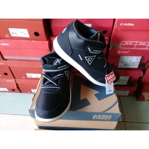 BURSA Sepatu AERO CARVEN