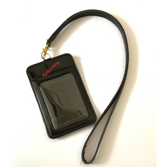

NAME TAG ID CARD TEMPAT KARTU ID CARD TALI HITAM GLOSSY 4 SLOT KULIT