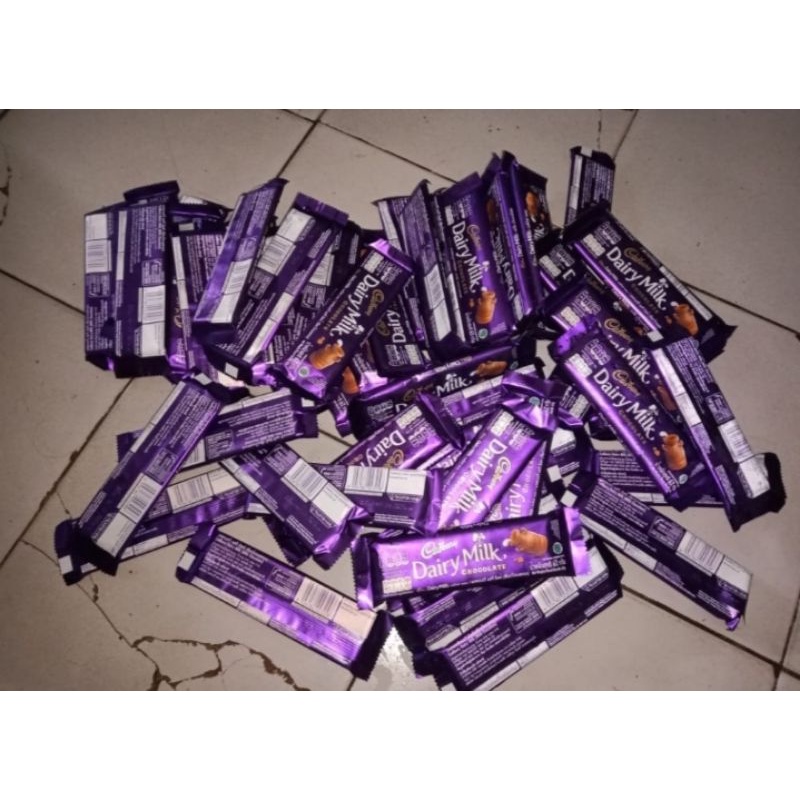 

Coklat Dairy Milk 65g
