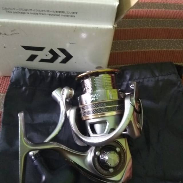 Daiwa luvias 2510PE-H