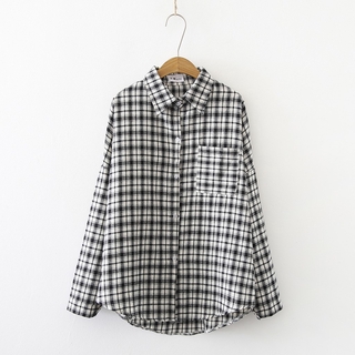 Kemeja Lengan Panjang Model Longgar Motif Kotak Kotak Gaya Kemeja Lengan Panjang Model Longgar Motif Kotak Kotak Gaya