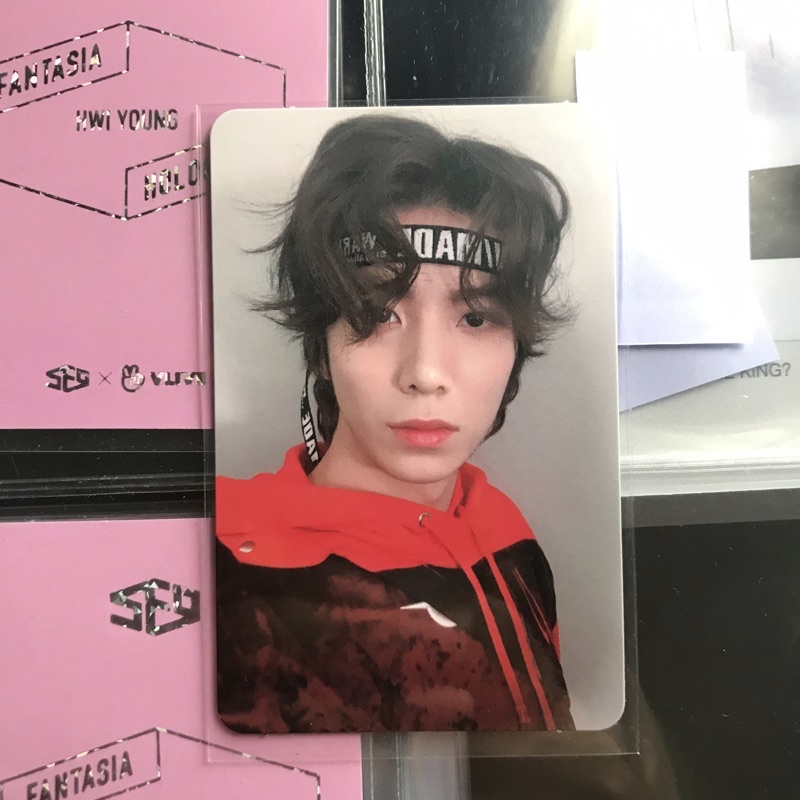 sf9 hwiyoung sensuous exploded emotion photocard pc