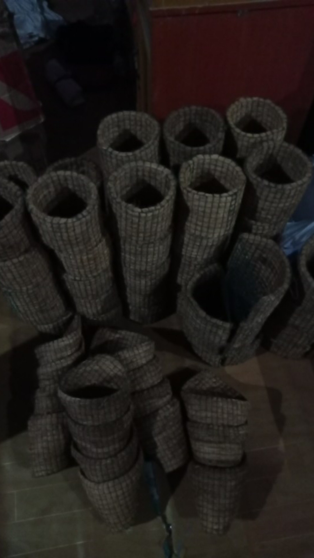 Pot Tempel / Pot Gantung / Pot Sabut Kelapa / Tanaman Anggrek / Dendrobium / Media Tanaman Anggrek