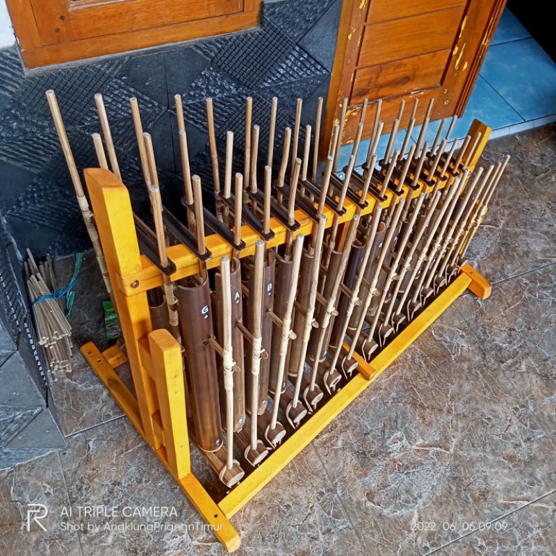 Angklung pengamen 15 nada 3 tabung bambu hitam nada ( G - G )