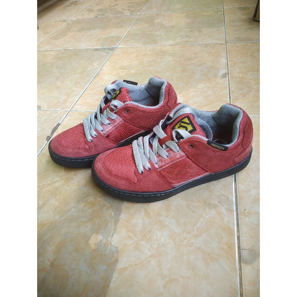 sepatu sepeda five Ten