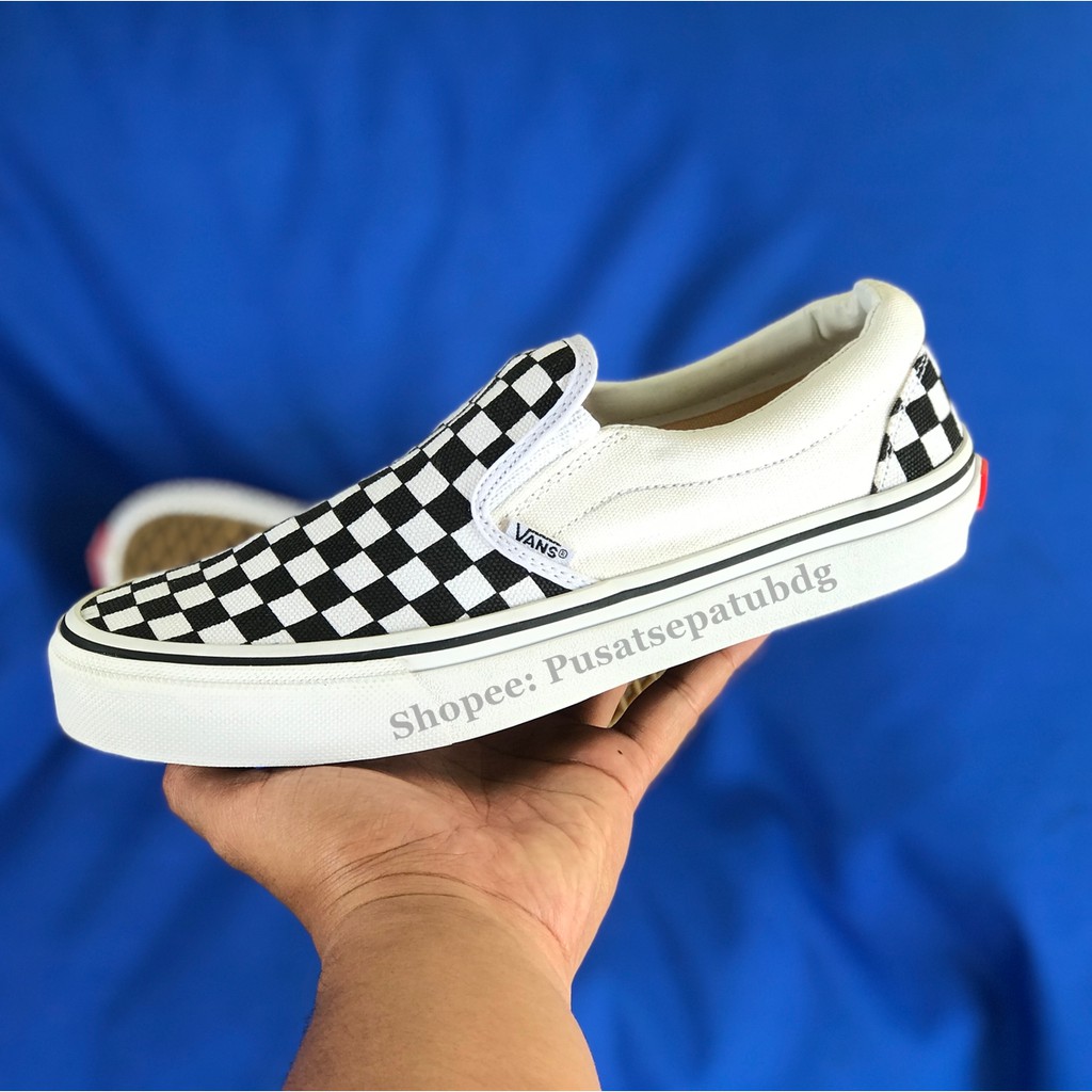 VANS SLIP ON CHECKERBOARD BLACK WHITE LIST HITAM