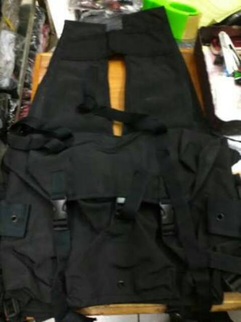 Rompi Tempur/ Rompi Serbu/ Rompi Airsoft Hitam