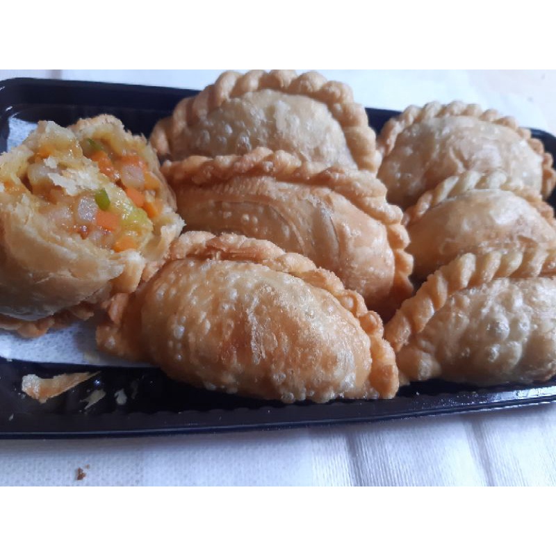 

pastel renyah isi sayur telur