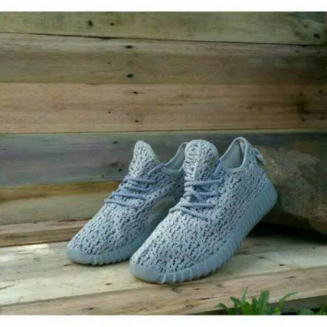 Sepatu Adidas Yezzy Import Premium Sport Gym Fitnes Running Olahraga Grey Sneakers Pria Wanita