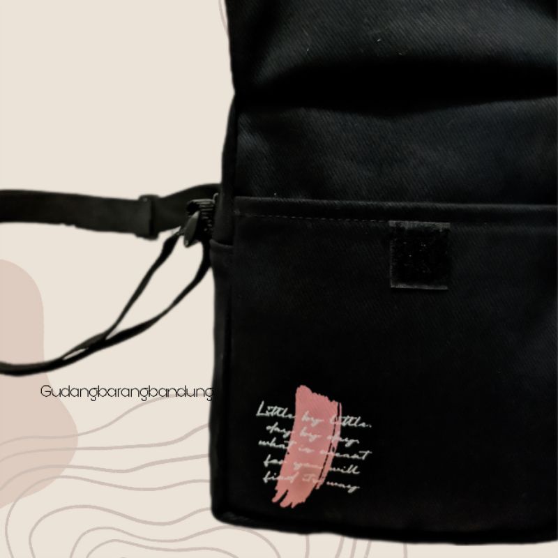 Sling Bag / Tas Selempang Little by Little dengan Resleting Kanvas: Gaya yang Memikat untuk Aktivitas Anda!