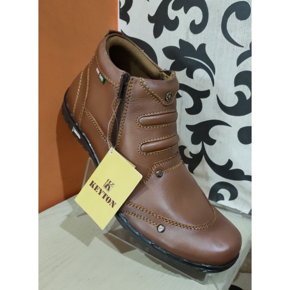 Sepatu Boot Pria Kulit Coklat Flat