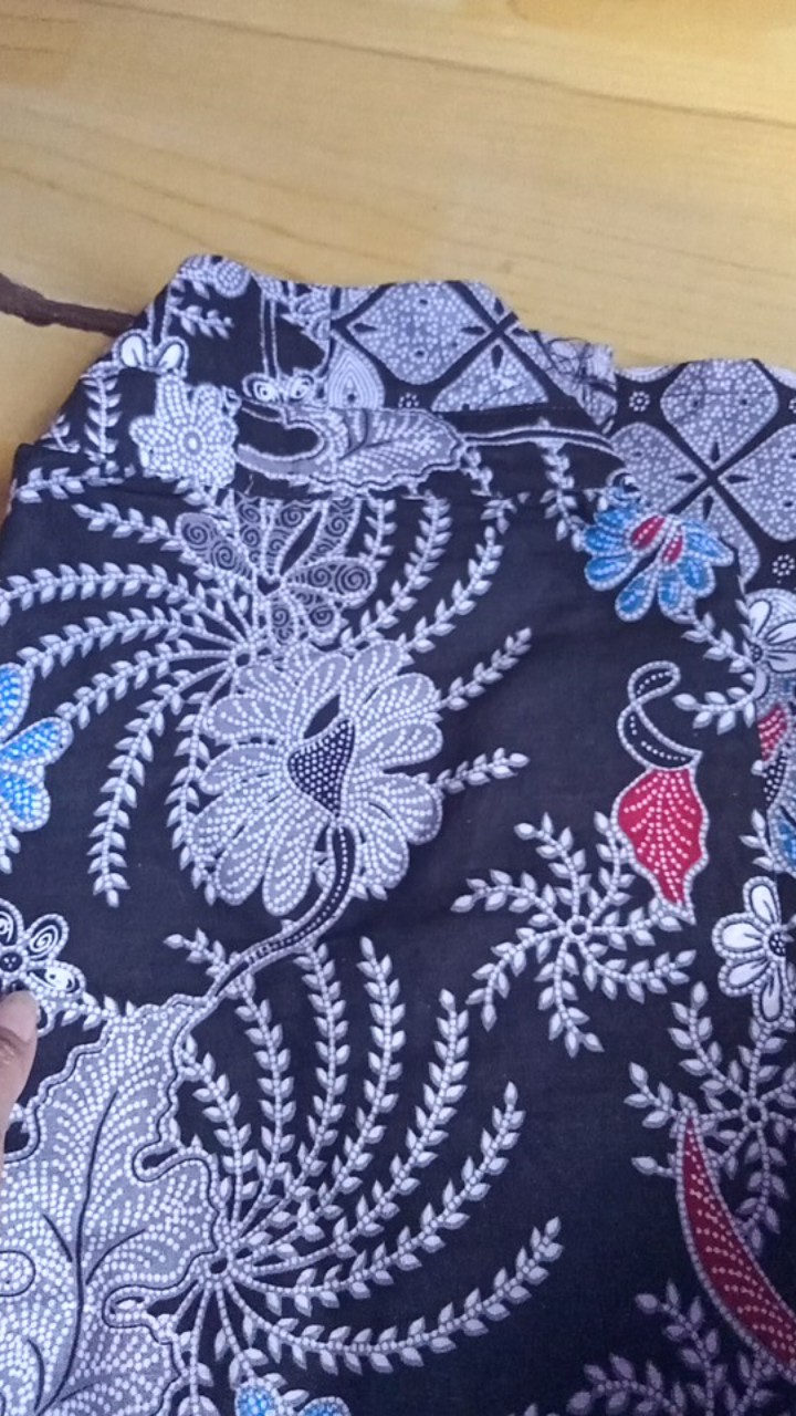 Maura Couple - Sania Ruffle Batik Couple