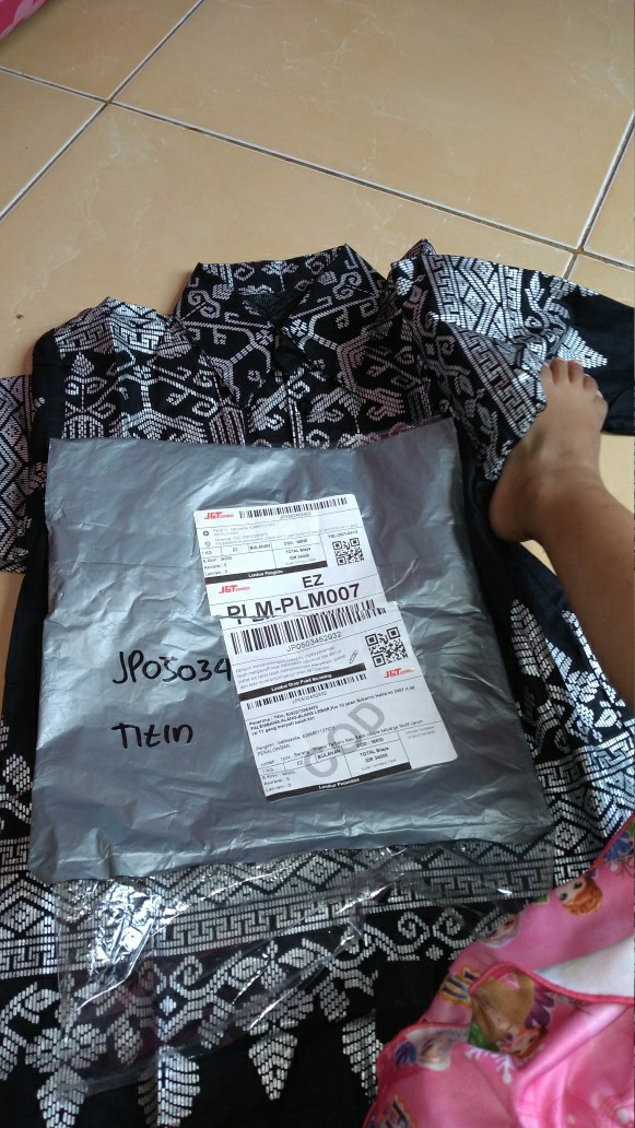 Couple Batik Keluarga || Setelan Couple Batik Ayah Ibu Anak Cewek