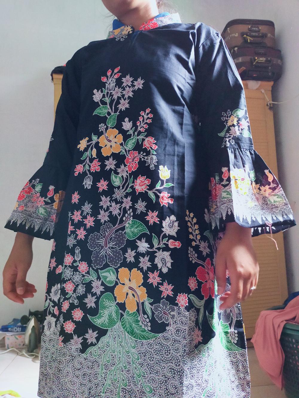 Tunik Batik Motif Bunga Sepatu