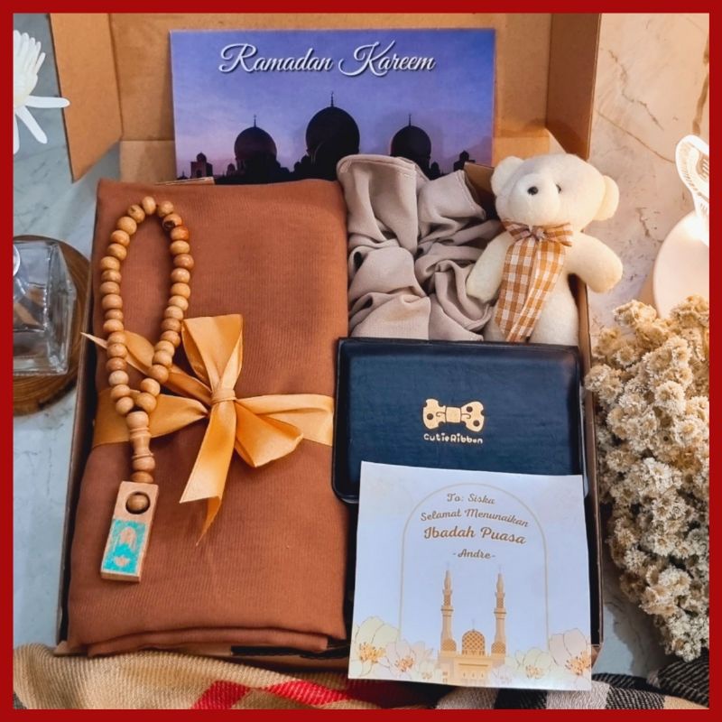 Kado Lebaran Hijab Alquran / Hampers Lebaran Idul Fitri