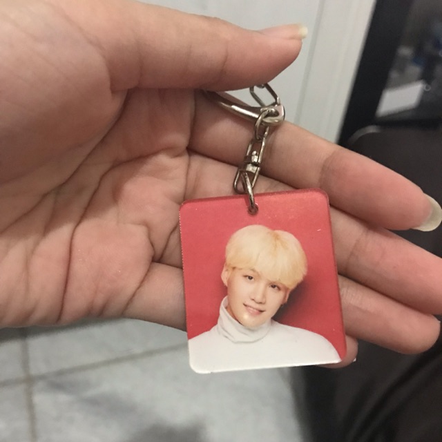 BTS Keychain Gantungan Kunci 109 XMAS Suga Official