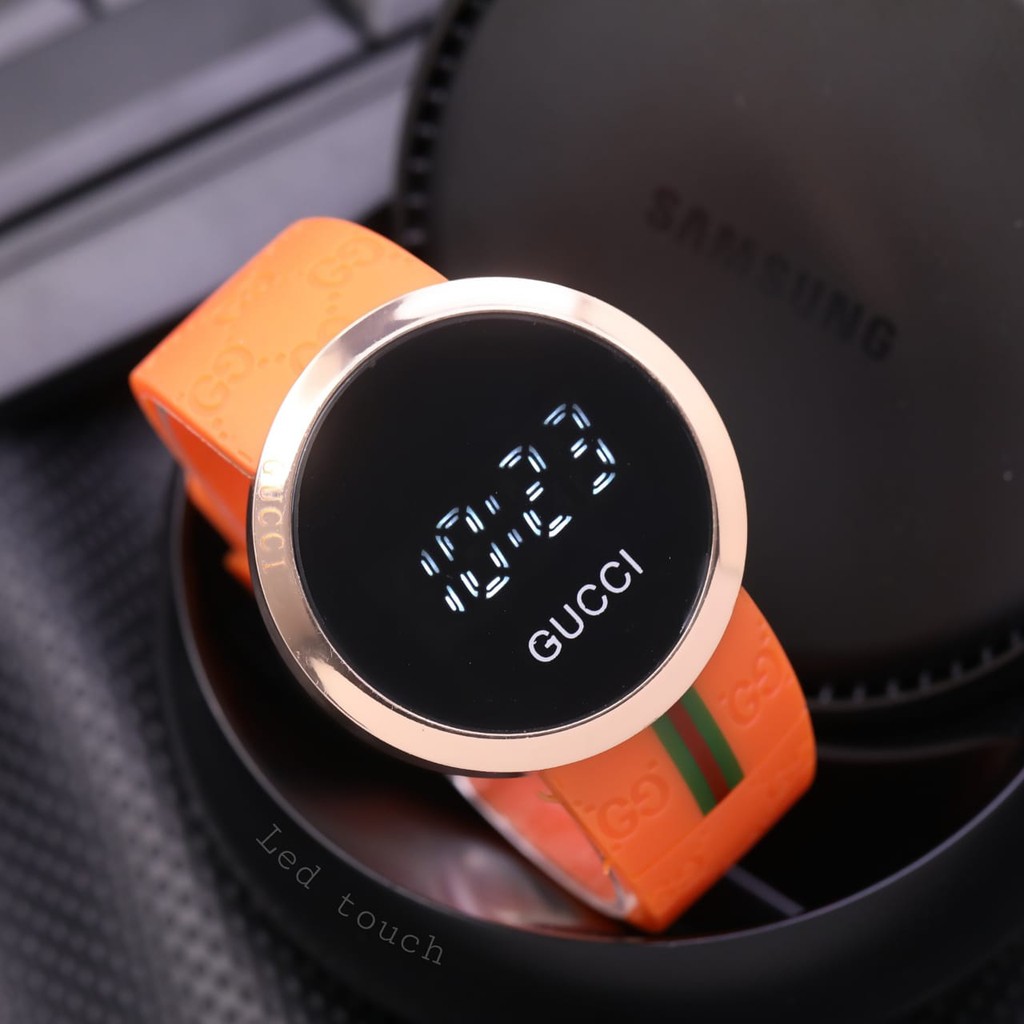 JAM TANGAN GUCCI LED TOUCHSCREEN TALI RUBBER - UNISEX