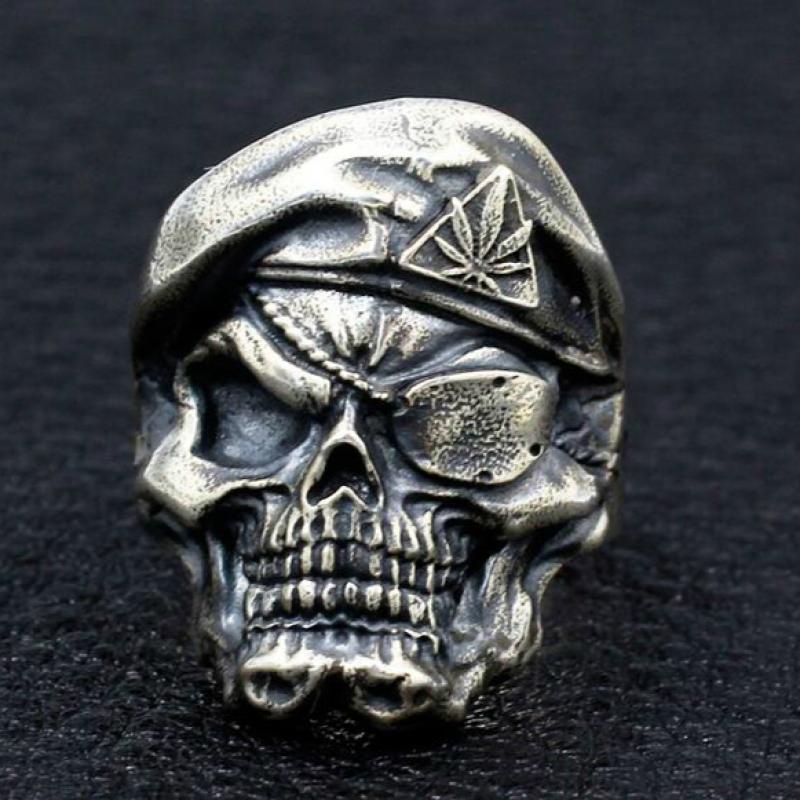 2022 Cincin Desain Tengkorak Bajak Laut Gaya Retro Gothic Punk Rock Untuk Pria