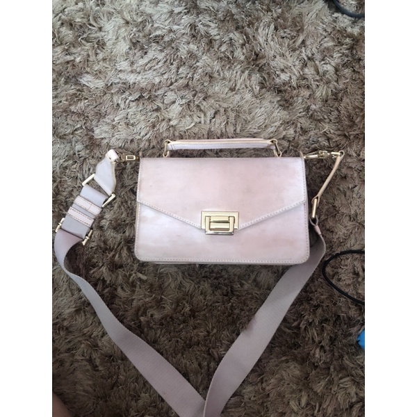 Tas Bag Charles and Keith