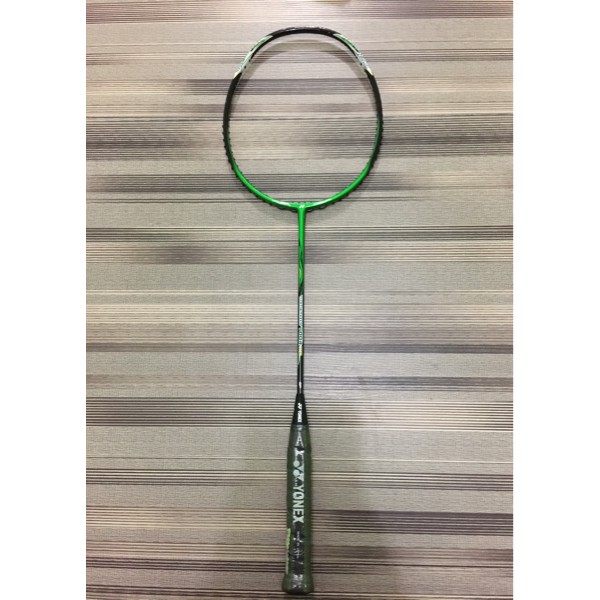 Raket Bulutangkis Terbaru raket yonex voltric tour 88