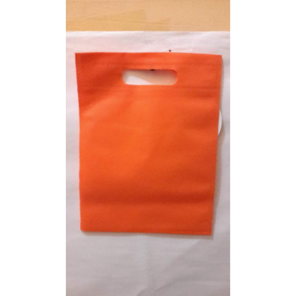 

Tas Spundbon Oval S / Goodybag / Tas Promosi / Tas Bingkisan