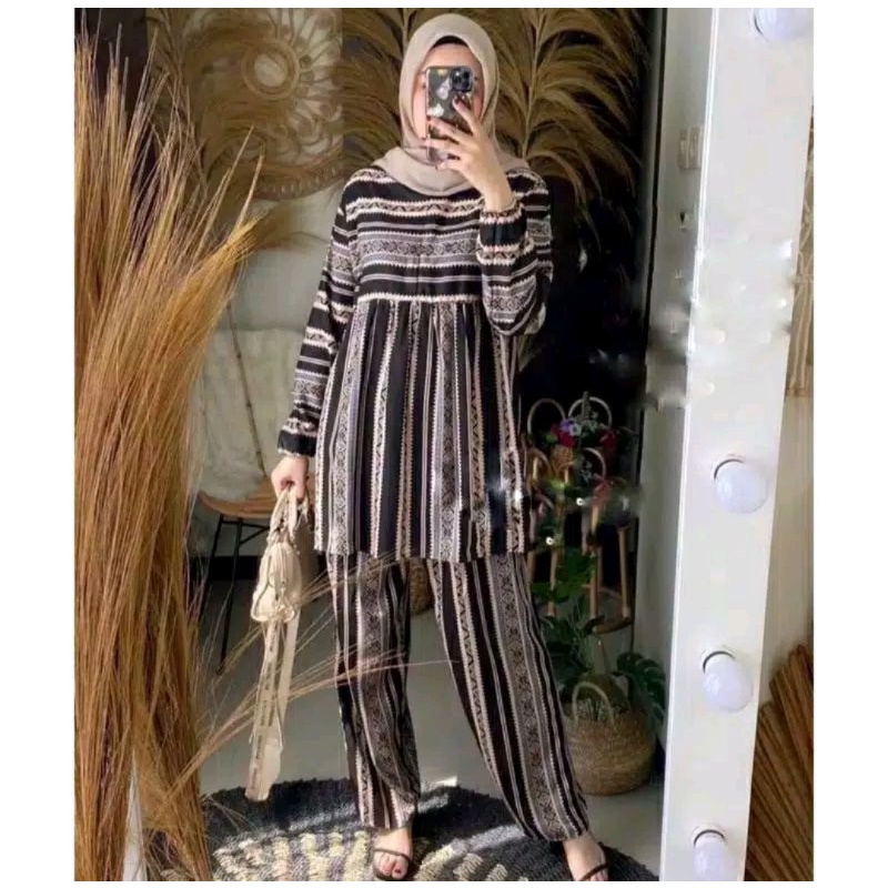 ERDE SET / ONE SET JUMBO XXL - STANDART XL  / YOSIE SET ONESET MOTIF ABSTRAK DAILY SET HOMEWEAR HOMEY SETELAN WANITA MOTIF TIE DYE   ONE SET RAYON-OLEA HITAM