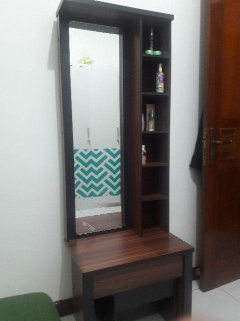 Meja Rias Mr 528