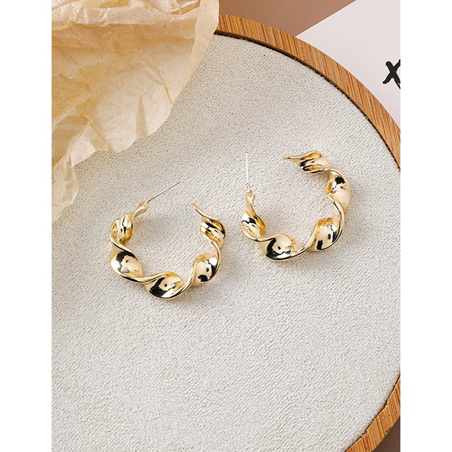 LRC Anting Tusuk Fashion Golden 925 Silver Needle Geometric Twist Metal Circle Spiral Earrings D5967