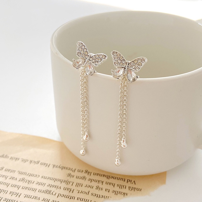 Anting Rumbai Panjang Desain Kupu-Kupu Aksen Kristal Bahan Zirkon Warna Emas Gaya Korea Untuk Wanita