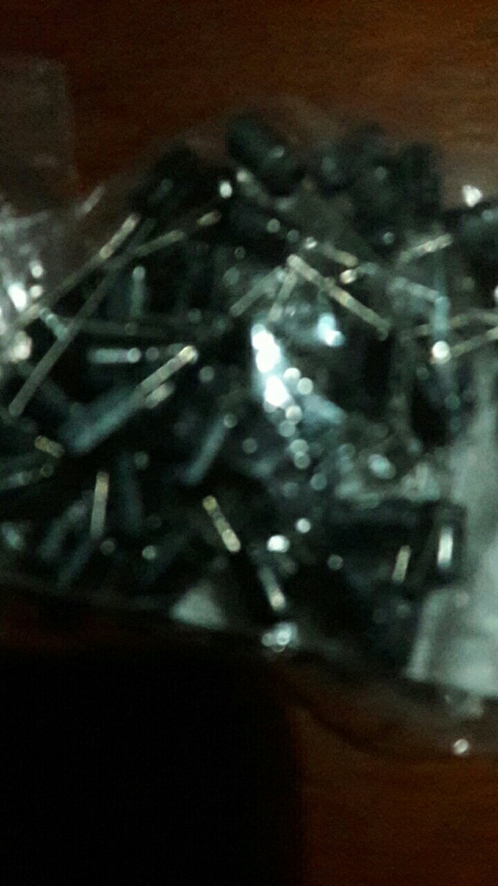 50pcs Kapasitor Elektrolit Kapasitor Aluminium 100uf 16v  5mm * 7mm