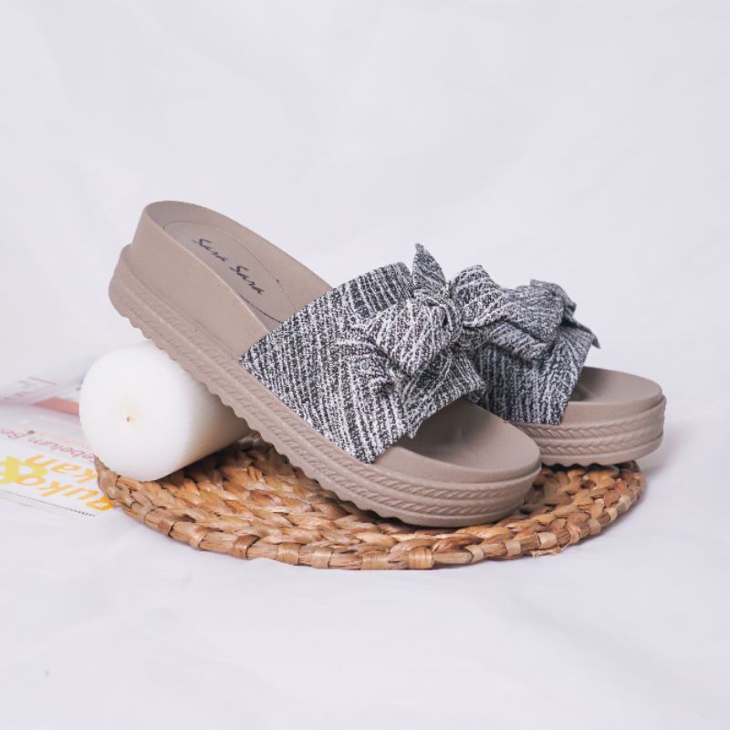 sandal wedges wanita sarasara bara/ sendal wedges wanita sara sara bara