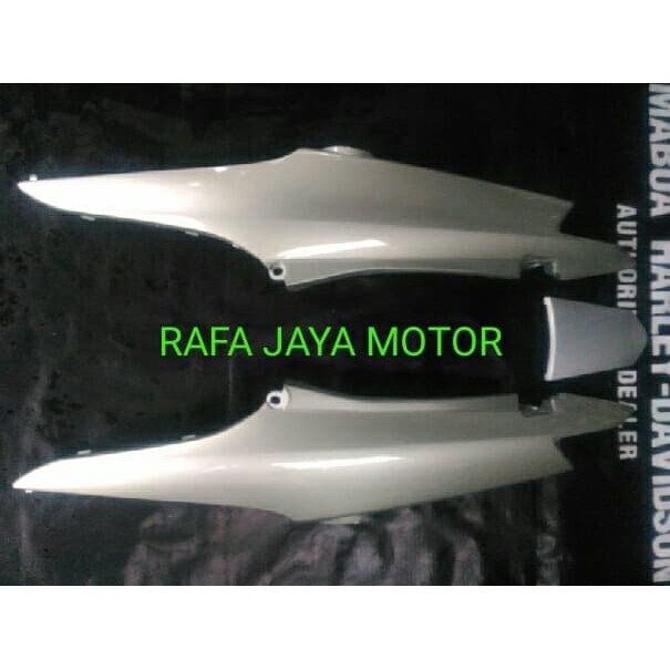 Cover Body New Honda Supra Fit 2006 Warna Silver