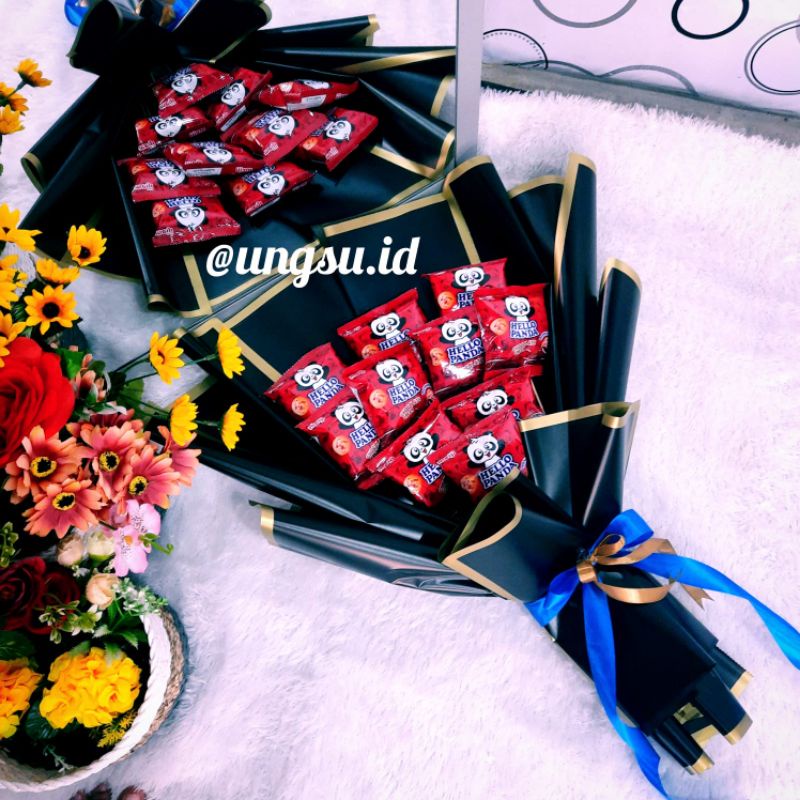 ready buket bouquet jajan snack hellopanda hadiah ulang tahun wisuda sempro cewek cowok