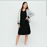 preloved gaun uniqlo waffle v neck black