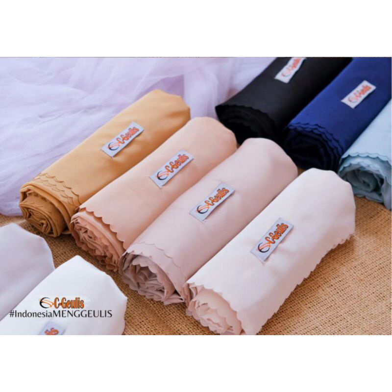 Jilbab Segi Empat Jumbo Satin Silk