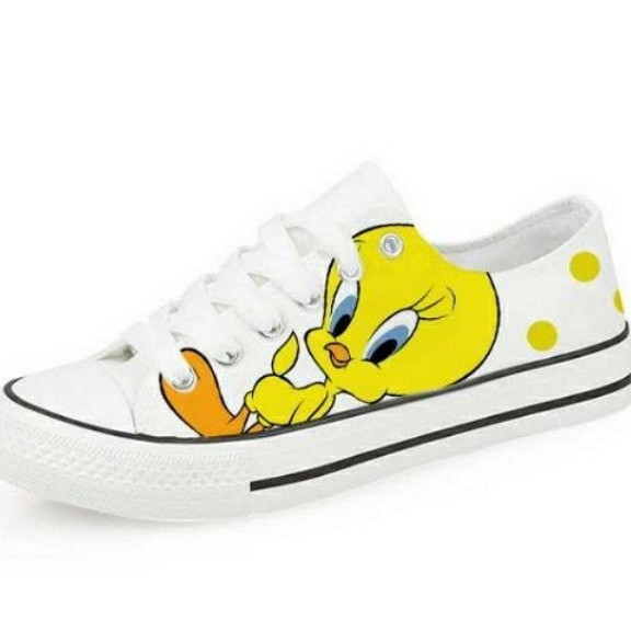 

SEPATU LUKIS BEBAS DESAIN CUSTOM NAMA GAMBAR KUALITAS RAPI CEPAT 158