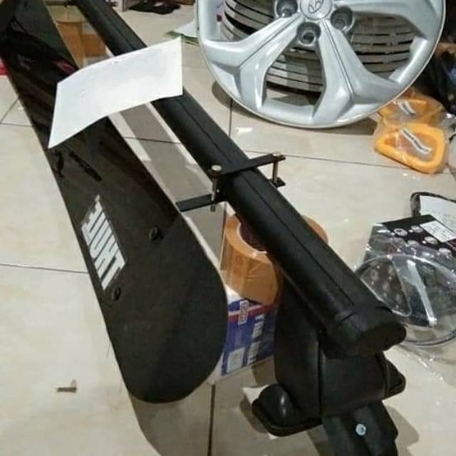 THULE DAN CROSBAR RHINO