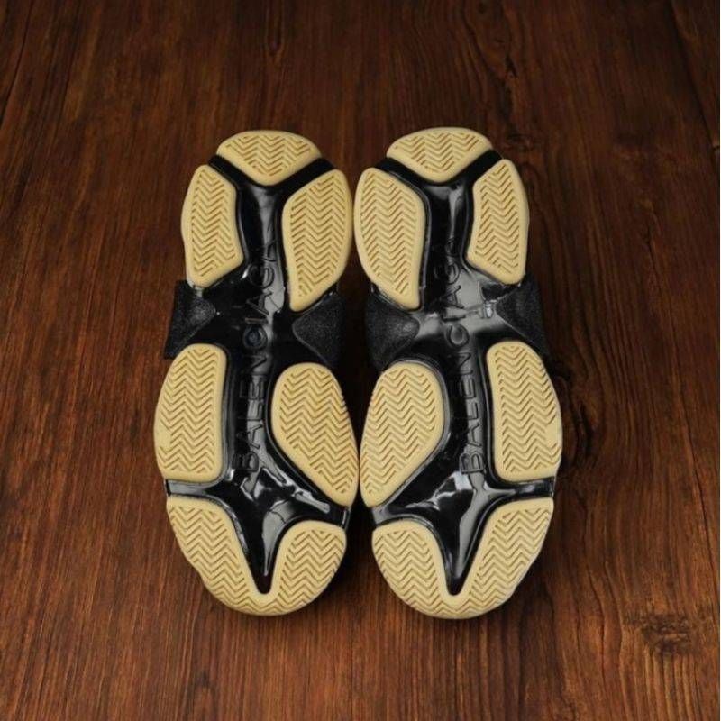 Balenciaga Triple S Grey