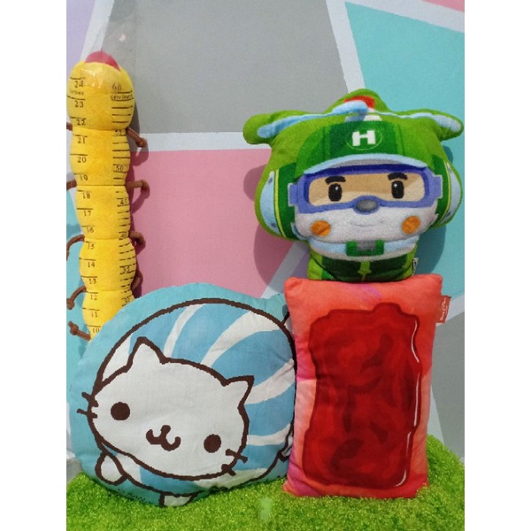 Koleksi bantal Kucing San-x Robocar Poli Heli permen