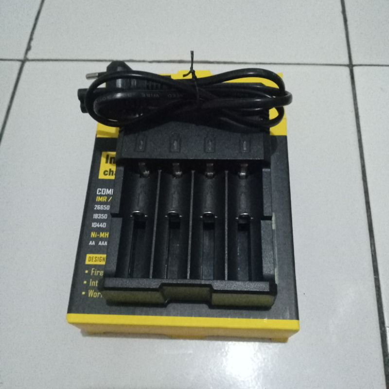 Chargeran batre 18650 intelli i4 terbaik berkulitas 4 slot untuk batrre 3.7/4.2V