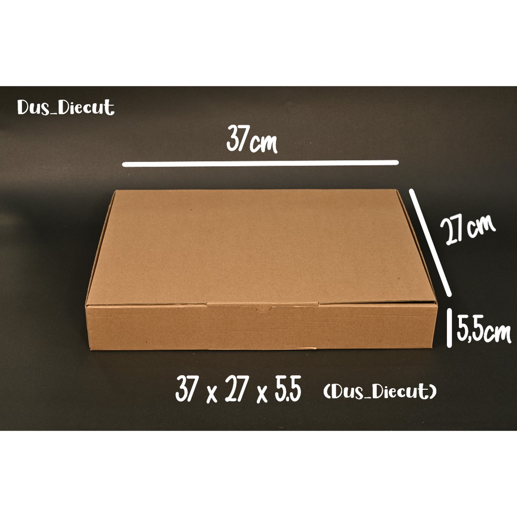 

Kardus die cut uk. 37x27x5.5 cm (model box pizza)