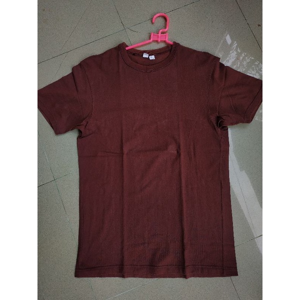 TS UNIQLO UUU MERAH BATA