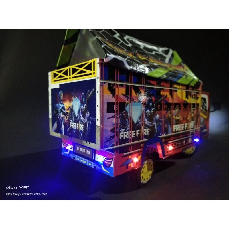 (COD)Truk oleng JUMBO 42 CM Miniatur truk oleng miniatur truk oleng jumbo variasi lampu terpal