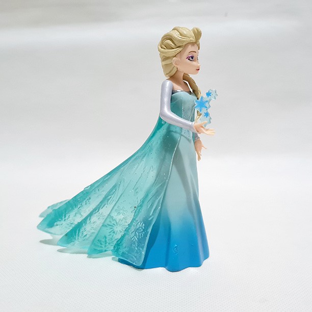 mainan Frozen 2 Elsa Action Figure koleksi pajangan