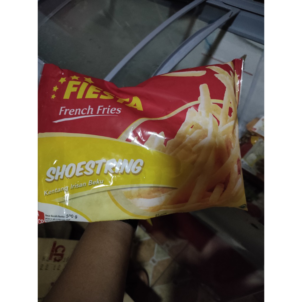 

FIESTA FRENCH FRIES SHOESTRING KENTANG GORENG 500 GRAM