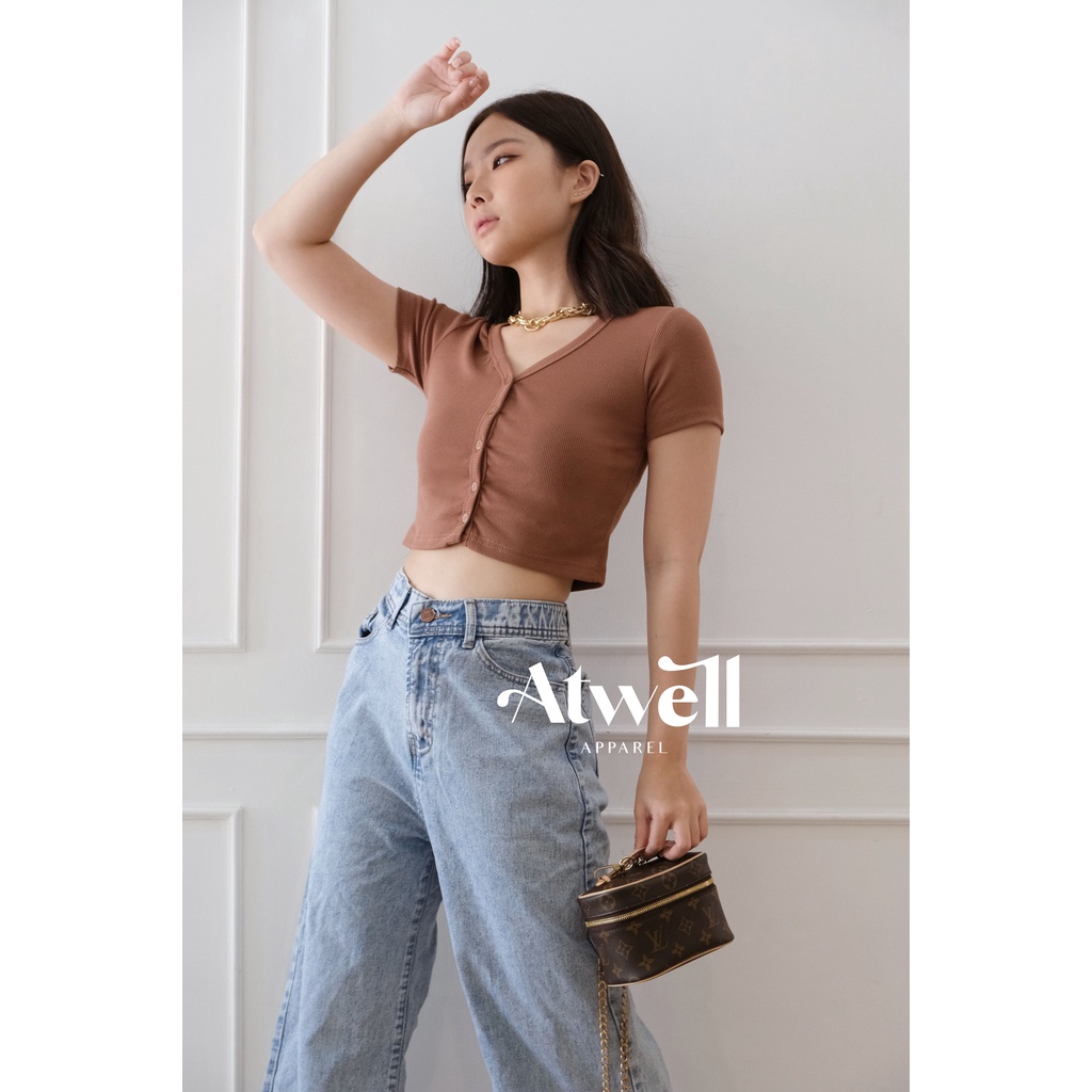 Tavi Basic Button Down Crop Top