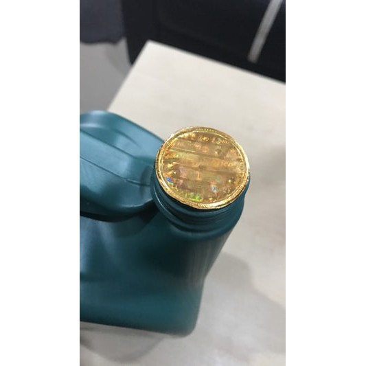 CASTROL MAGNATEC 10W40 Galon 4 Liter